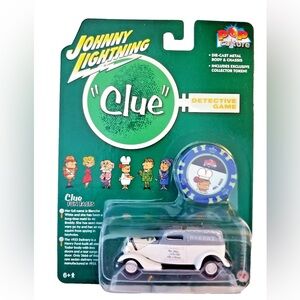 Johnny Lightning Clue Detective Pop Culture White Die-Cast Bakery Van